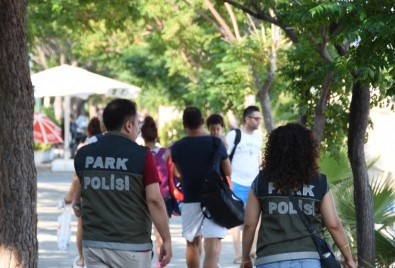 Antalya'da 'Türkiye Huzurlu Parklar' Uygulaması