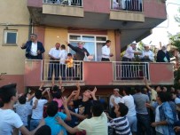 OĞLAN - Belediye Başkanı Çalışkan, Düğünde Dolar Serpti