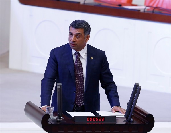 Sırrı Süreyya Önder ile CHP'li Erol'dan PKK atışması