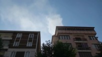 İTFAİYECİLER - Apartman Boşluğundaki Yangın Korkuttu