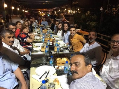 Diyarbakır'a Atanan Sarı'ya Veda Yemeği