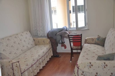 Niksar Belediyesi'nden İhtiyaç Sahibi Yaşlılara Evde Temizlik Hizmeti