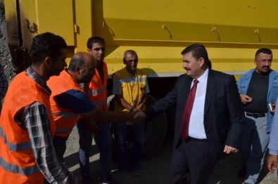 Üçören Köyüne 3,5 Kilometrelik Asfalt