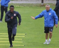 BAYER LEVERKUSEN - Antalyaspor Yağmur Altında Çalıştı