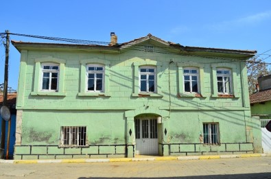 Atatürk Evi Restore Ediliyor