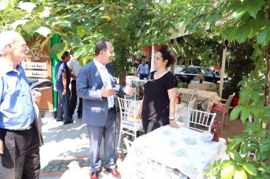 Başkan Gürkan'dan Kaldırım Üzerine Masa Ve Sandalye Koyan İşletmecilere Uyarı