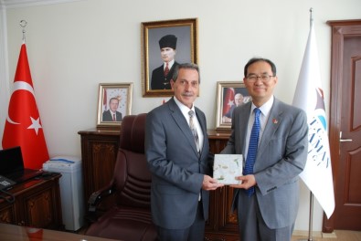 Güney Kore Büyükelçisi Yunsoo Cho'dan Vali Kaykancı'ya Ziyaret