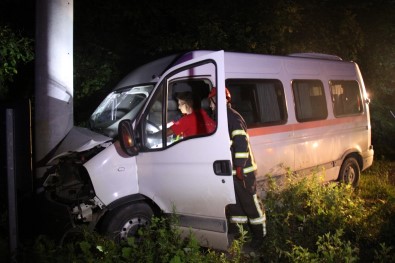 Kur'an Kursu Öğrencilerini Taşıyordu Açıklaması 15 Yaralı