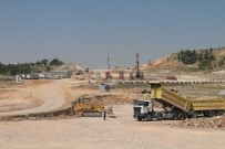 ÜÇPıNAR - Zırhlı Birlikler Arazisinden Geçecek Bulvar Çalışmaları Devam Ediyor