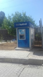 Çaldıran'da Özel Bankalar ATM Kuruyor