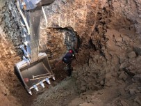 İtfaiye Yavru Köpek İçin 50 Metre Kazdı