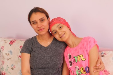 Kanser Hastası 15 Yaşındaki Sevde'nin Ameliyatı İçin 100 Bin Lira Gerekiyor