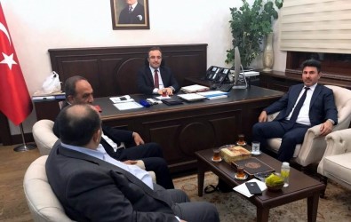 Rektör Karacoşkun Müsteşar Yardımcısı İsmail Çataklı'yı Ziyaret Etti