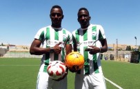 FUTBOLCU TRANSFERİ - Amatör Lige 2 Yabancı Transfer