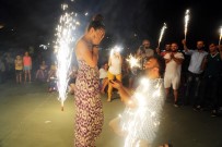 KLASİK ARABA - Yazlık Sinemada Film Arası Sürpriz Evlilik Teklifi