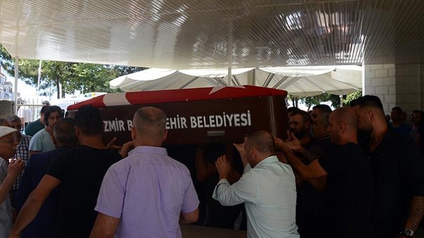 'Oğlumun katilleri bulunmadan ben oğlumu gömmüyorum'