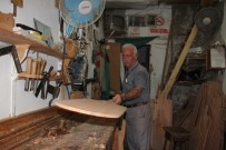 İMALATHANE - 3 Kuşaktır Fırın Küreği İmal Ediyorlar