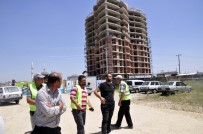 İNŞAAT İŞÇİLERİ - İnşaat İşçileri Ödenmeyen Alacakları İçin Eylem Yaptı