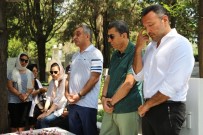 ALİ SUNAL - Kemal Sunal, mezarı başında anıldı