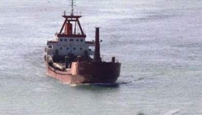 Saldırıya Uğrayan Türk Gemisi Marmaris'e Getiriliyor