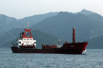 Saldırıya Uğrayan Türk Gemisi Marmaris Limanı'nda
