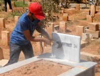 MEZAR TAŞLARı - Suruç'ta terörist mezarlarındaki örgüt simgeleri silindi
