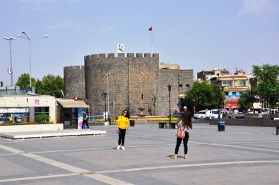 Diyarbakır'da Yabancı Turist Patlaması