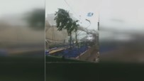 ŞİDDETLİ FIRTINA - Şiddetli Fırtına Pazar Yerini Savaş Alanına Çevirdi