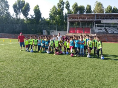Ahlat'ta Futbol Kursu İlgi Görüyor