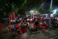 KARABAĞ - Bayraklı'daki Parklar Nefes Aldırıyor