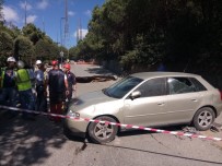 BÜYÜK ÇAMLıCA - Çamlıca'da Çöken Yola Düşen Araç Kurtarıldı