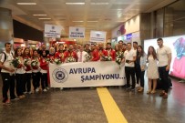 İSTANBUL AYDIN ÜNİVERSİTESİ - İstanbul Aydın Üniversitesi Karatede Avrupa Şampiyonu!