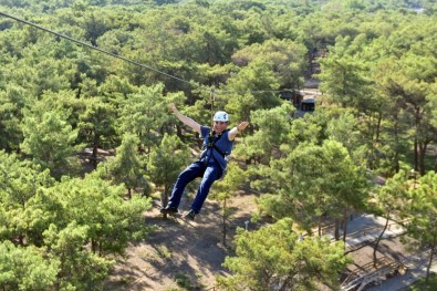 Park Orman'da Zıpline Heyecanı