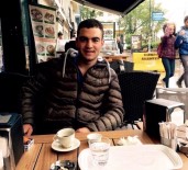 MUSTAFA ÖZCAN - Askerden İzne Gelen Genç Trafik Kazasında Öldü