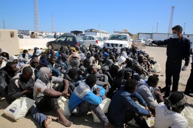 BM Açıklaması 'Akdeniz'i Geçen 10 Kişiden 7'Si Mülteci Değil'