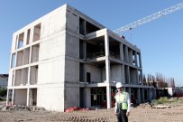 AMELİYATHANE - Hastane Binası Hızla Yükseliyor