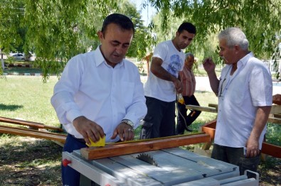Kendi Kamelyasını Kendi Üreten Başkan