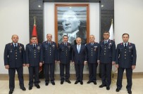 BAKIM MERKEZİ - Komutanlar, Vali Özdemir Çakacak'a Hayırlı Olsun Ziyaretinde Bulundu