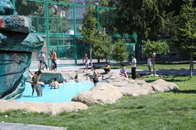 Melikgazi Park Havuzlarında Yüzmek Yasak