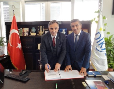 Şırnak'ta Arı Çiftliği Projesi'ne DİKA'dan Hibe Desteği