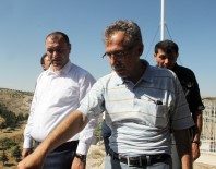 OKTAY KALDıRıM - Vali Kaldırım, Harput Kalesi'nde İncelemelerde Bulundu