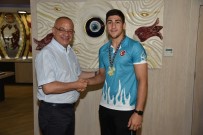 CENGIZ ERGÜN - Başkan Ergün Avrupa Şampiyonu Şişmanlar'ı Ağırladı