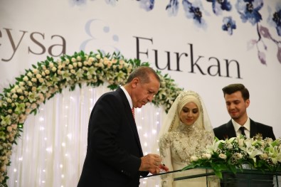 Sözcü İbrahim Kalın'ın kızı Rumeysa Kalın evlendi