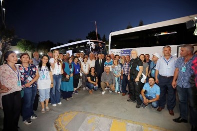 Başkan Yaşar, Yenimahallelileri Çanakkale'ye Uğurladı