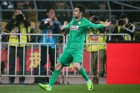 Burak Yılmaz'a 5 maç ceza