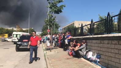 Bursa'daki Fabrika Yangınında 100 İşçi Kısa Sürede Tahliye Edildi