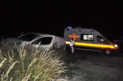 Kamyonla Hafif Ticari Araç Çarpıştı Açıklaması 1 Yaralı