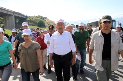 Kılıçdaroğlu, Adalet Yürüyüşü'nün 20. Gününde İlk Molayı Verdi