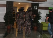 ÖZEL TİM - Lüks Rezidansa Uyuşturucu Baskını