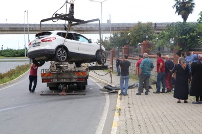 Rize'de Trafik Kazası Açıklaması 4 Yaralı